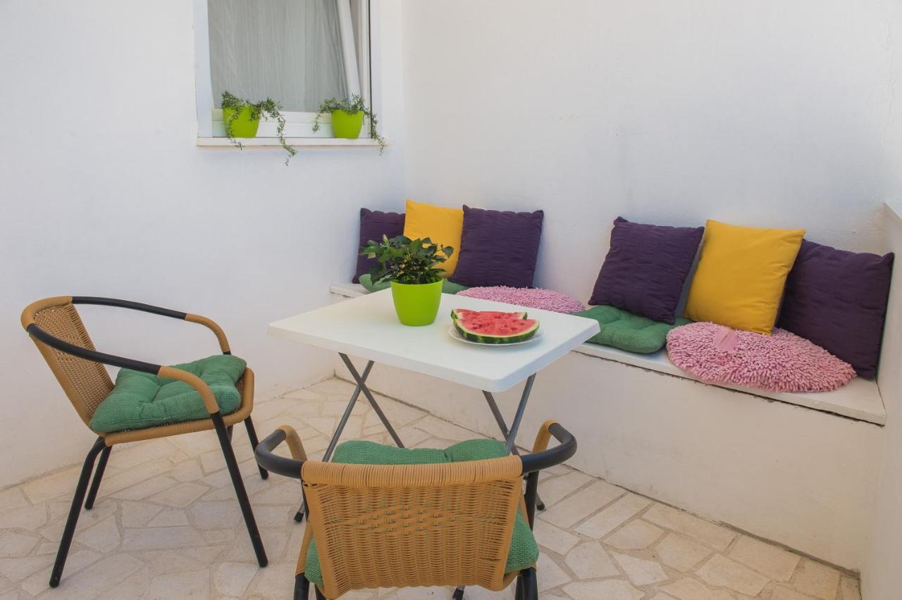 Apartmani Stine Donji Okrug Exterior foto
