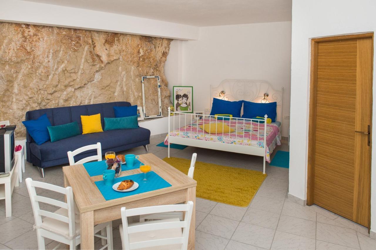 Apartmani Stine Donji Okrug Exterior foto