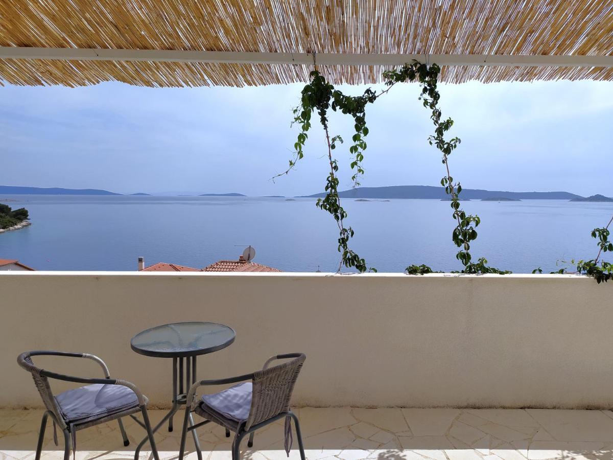 Apartmani Stine Donji Okrug Exterior foto